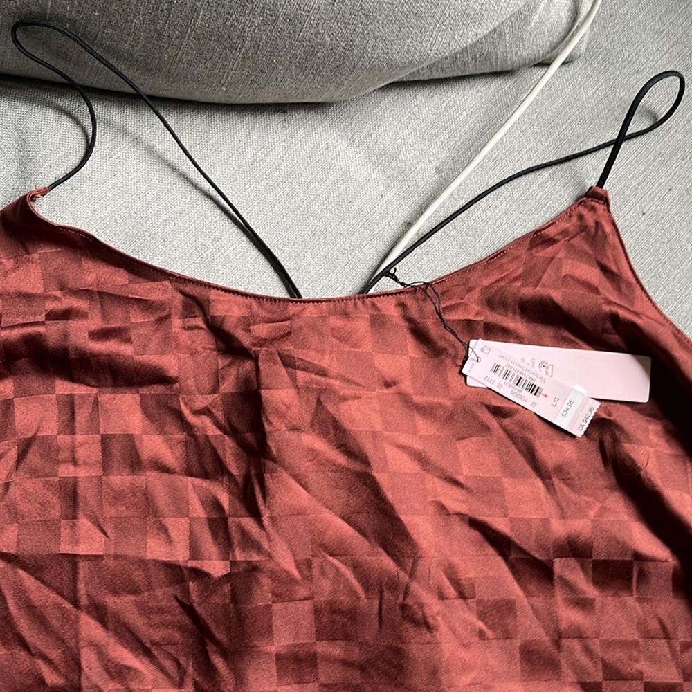 Tank top - Picture 2 of 4